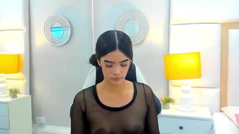 Snapshot of violettjhonson chatting on December 18, 2025, 2:23 pm ViolettJhonson online show from December 18, 2025, 2:23 pm