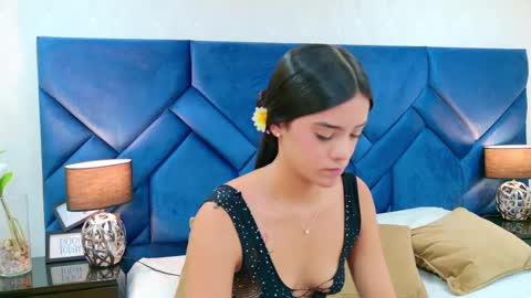 Snapshot of violettjhonson chatting on January 5, 2026, 5:27 pm ViolettJhonson online show from January 5, 2026, 5:27 pm