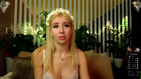 Violetta online show from December 22, 2025, 10:51 pm