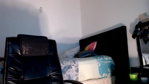  Violet  online show from December 9, 2024, 5:19 pm