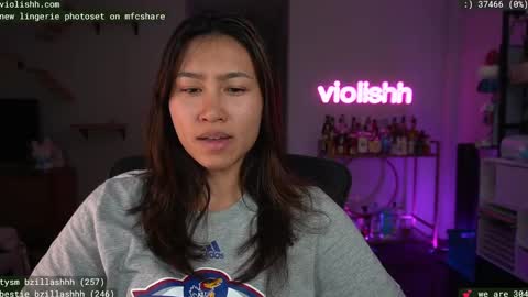 follow me on twitter violishh and ig violishh  online show from February 21, 2025, 2:50 am