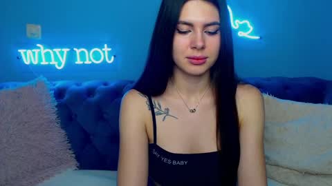 viollinalv online show from January 14, 2025, 11:42 am