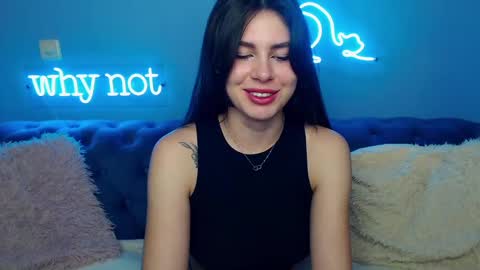 viollinalv online show from March 2, 2025, 11:39 am