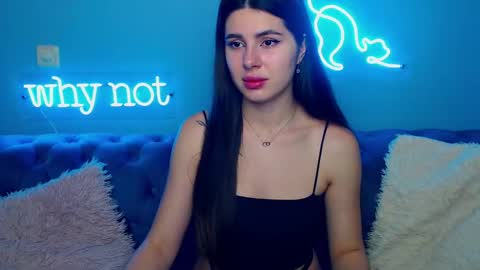 viollinalv online show from November 23, 2025, 5:40 am