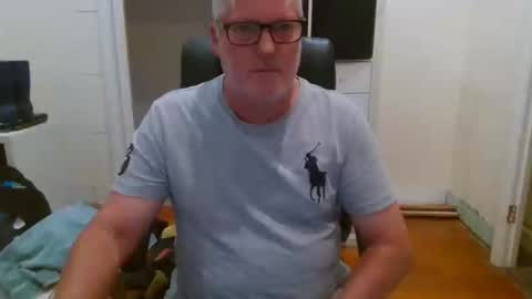 viper654321 online show from December 23, 2024, 7:28 am