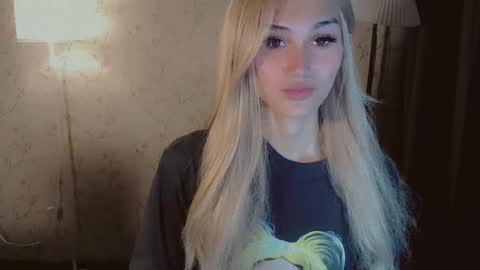 Pearl online show from October 26, 2025, 1:55 am