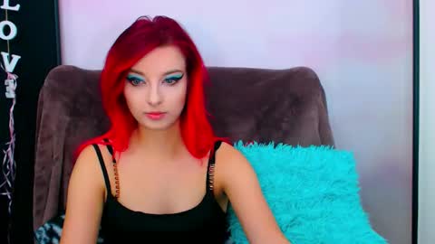 Snapshot of virgiluna chatting on January 3, 2025, 9:15 pm VirginLuna online show from January 3, 2025, 9:15 pm