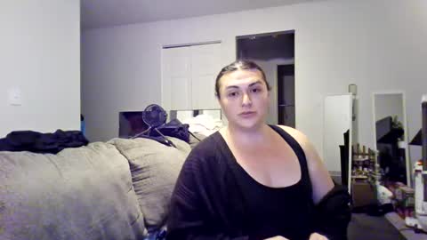 priscilla online show from September 17, 2025, 4:47 am