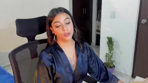 Lu online show from January 19, 2025, 3:18 am