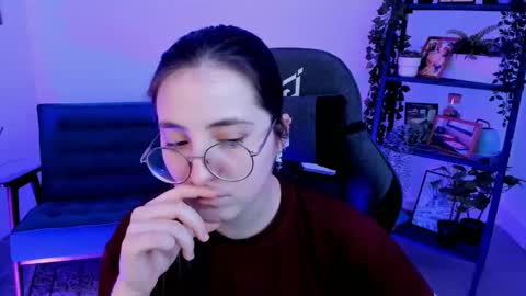 your love online show from October 7, 2025, 3:31 pm