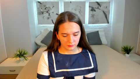 Snapshot of vitajoy_ chatting on December 10, 2024, 4:38 pm Vita online show from December 10, 2024, 4:38 pm