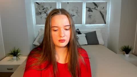 Snapshot of vitajoy_ chatting on December 13, 2024, 12:50 pm Vita online show from December 13, 2024, 12:50 pm