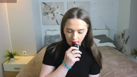 Snapshot of vitajoy_ chatting on February 5, 2025, 5:53 pm Vita online show from February 5, 2025, 5:53 pm