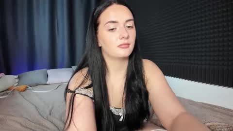 Snapshot of vitajoy_ chatting on October 13, 2025, 3:45 pm Vita online show from October 13, 2025, 3:45 pm