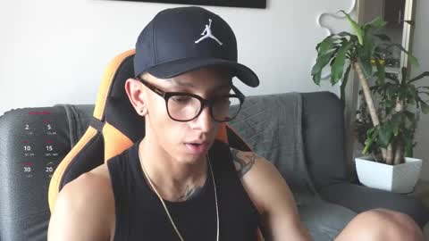 VITO BENZ online show from October 29, 2025, 1:13 pm