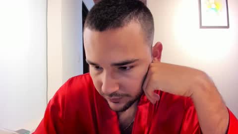 Vito Ferrer online show from March 8, 2025, 11:37 am