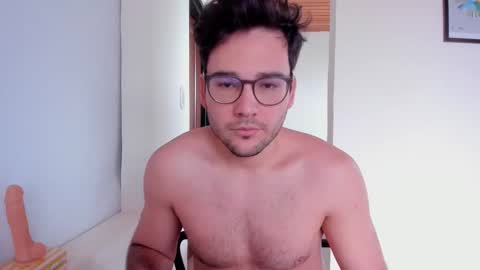 Vito Ferrer online show from November 24, 2025, 12:05 pm