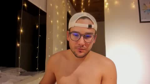 Vito Ferrer online show from November 26, 2025, 12:44 am