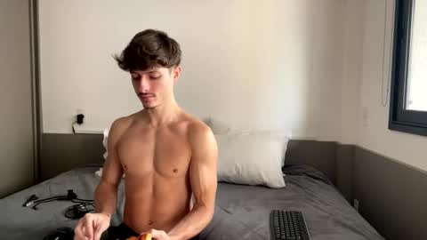 vitoraugustoxxx online show from October 27, 2025, 11:47 am