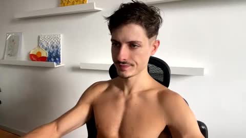 vitoraugustoxxx online show from June 11, 2026, 4:05 pm
