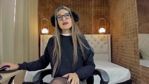 VittaaaPlease help me with your thumbs up its important  online show from January 9, 2025, 12:30 pm