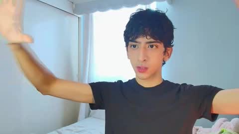 Snapshot of vittorio_cerati chatting on February 1, 2026, 1:53 pm new acount online show from February 1, 2026, 1:53 pm