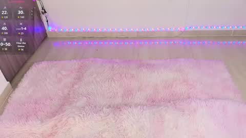 Vivi online show from November 14, 2025, 5:50 am