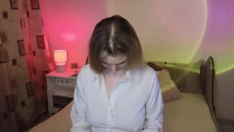 vivian_alison online show from December 2, 2025, 6:25 pm