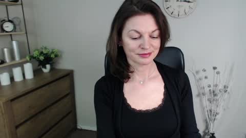 Vivian online show from January 9, 2025, 9:59 am