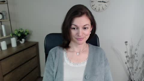 Vivian online show from January 21, 2025, 10:08 am