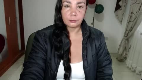 vivian_milf_paint online show from November 8, 2025, 10:59 am