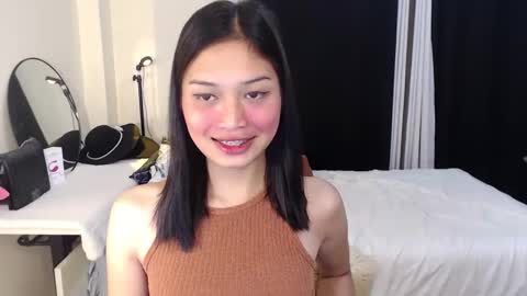 Vivian online show from December 14, 2024, 10:07 pm