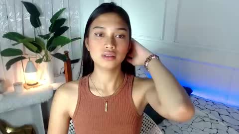 Vivian online show from February 4, 2025, 8:59 pm