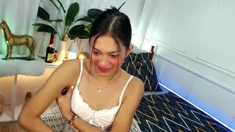 Vivian online show from March 5, 2025, 7:06 pm