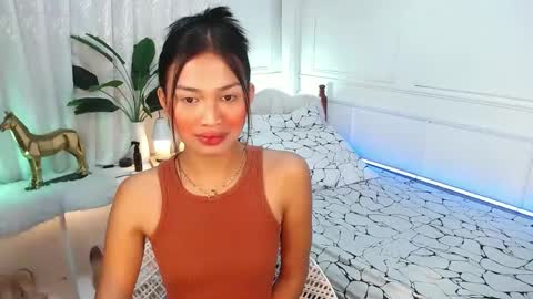 Vivian online show from March 10, 2025, 9:18 pm