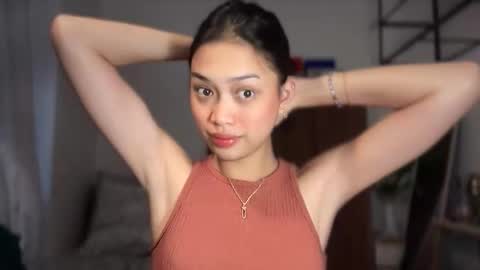 Vivian online show from February 15, 2026, 1:46 am