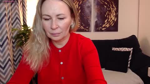 Vivian online show from September 17, 2025, 5:47 pm