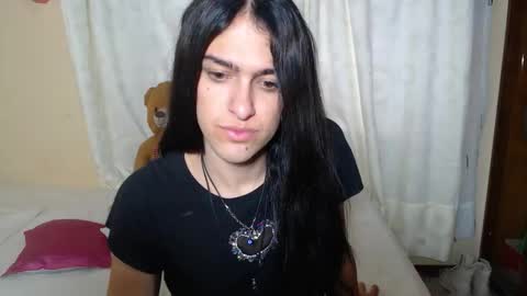 Snapshot of vivianalatin chatting on February 4, 2026, 12:11 pm instagram Viviana73215 online show from February 4, 2026, 12:11 pm