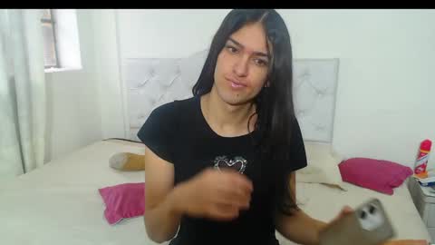 instagram Viviana73215 online show from April 14, 2026, 11:16 am