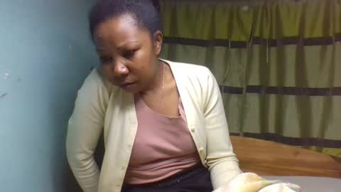 viviane0812 online show from September 13, 2025, 1:49 am