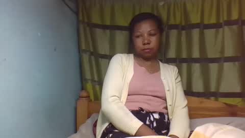 viviane0812 online show from September 17, 2025, 10:55 pm