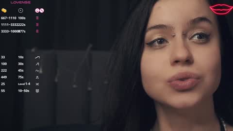 Nelly and Mari online show from January 29, 2025, 1:17 pm