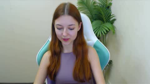 Vivien online show from December 4, 2024, 10:08 pm