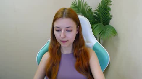 Vivien online show from March 10, 2025, 9:51 pm