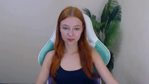 Vivien online show from October 3, 2025, 6:05 pm