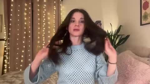 Lillian Rose online show from January 6, 2026, 3:54 am