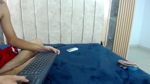 Snapshot of vivii_hard_love chatting on October 17, 2025, 10:12 pm vivii_hard_love online show from October 17, 2025, 10:12 pm