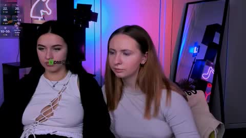 vivy_star online show from November 13, 2025, 8:41 pm