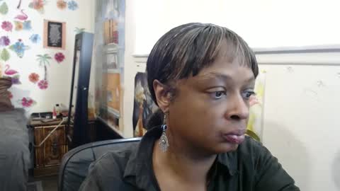 Snapshot of vixenfyre chatting on January 2, 2025, 11:06 pm Vixen Fyre online show from January 2, 2025, 11:06 pm