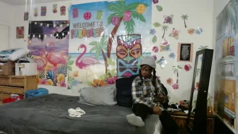 Snapshot of vixenfyre chatting on January 16, 2025, 3:56 am Vixen Fyre online show from January 16, 2025, 3:56 am